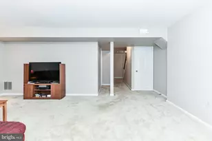 9109 Northedge Dr, Springfield, VA 22153 - Photo 42