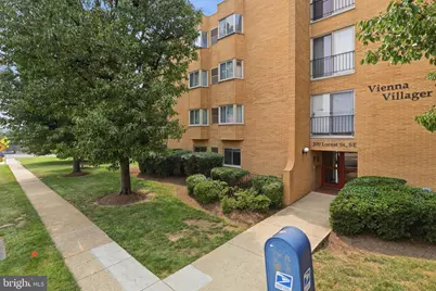 200 Locust Street SE #405, Vienna, VA 22180 - Photo 4