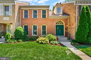 4619 Luxberry Dr, Fairfax, VA 22032 - Photo 2