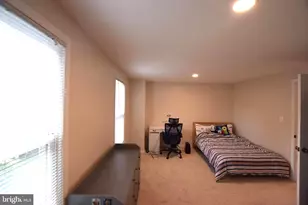 6560 Lochleigh Ct, Alexandria, VA 22315 - Photo 12