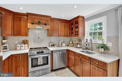 8460 Rippled Creek Court, Springfield, VA 22153 - Photo 16