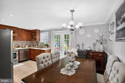 8460 Rippled Creek Court, Springfield, VA 22153 - Photo 12