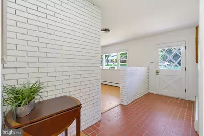8715 Cherry Drive, Fairfax, VA 22031 - Photo 6