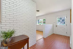 8715 Cherry Dr, Fairfax, VA 22031 - Photo 6