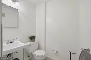 8715 Cherry Dr, Fairfax, VA 22031 - Photo 52