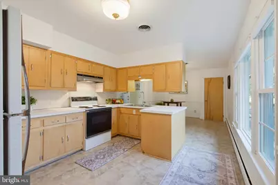 8715 Cherry Drive, Fairfax, VA 22031 - Photo 16