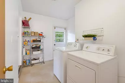 8715 Cherry Drive, Fairfax, VA 22031 - Photo 34