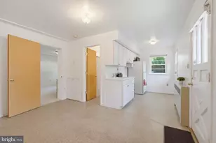 8715 Cherry Dr, Fairfax, VA 22031 - Photo 46