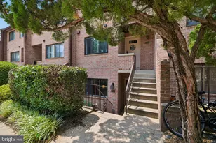 3708 Steppes Ct, Falls Church, VA 22041 - Photo 2