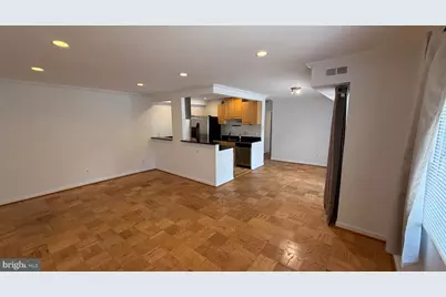 2911 Charing Cross Road #6, Falls Church, VA 22042 - Photo 2