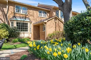 7308 Aynsley Ln, McLean, VA 22102 - Photo 1