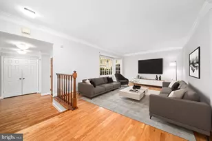7308 Aynsley Ln, McLean, VA 22102 - Photo 6