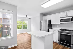 13126 Plotner Farm Rd, Herndon, VA 20171 - Photo 8