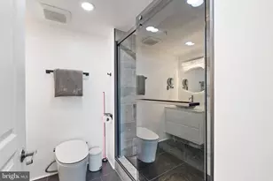 2451 Midtown Ave, Alexandria, VA 22303 - Photo 18