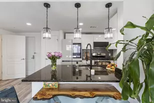 2451 Midtown Ave, Alexandria, VA 22303 - Photo 4