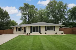 416 Virginia Ave, Herndon, VA 20170 - Photo 2