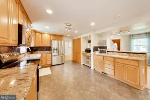 5932 Peregrine Dr, Burke, VA 22015 - Photo 6