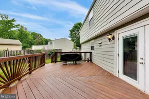 5932 Peregrine Dr, Burke, VA 22015 - Photo 36