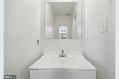 4104 Pleasant Meadow Court #117B, Chantilly, VA 20151 - Photo 6