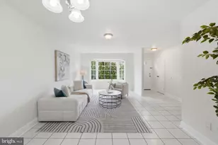 4104 Pleasant Meadow Ct, Chantilly, VA 20151 - Photo 4