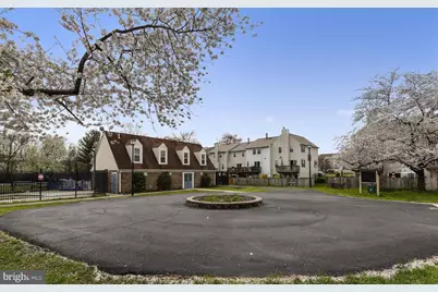 4104 Pleasant Meadow Court #117B, Chantilly, VA 20151 - Photo 32