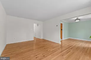 9619 Hillock Ct, Burke, VA 22015 - Photo 4