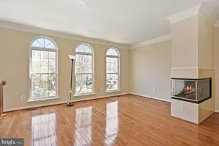 4002 Rosemeade Dr, Fairfax, VA 22033 - Photo 10