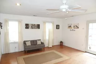 1821 Pimmit Dr, Falls Church, VA 22043 - Photo 4