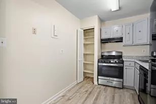 6141 Leesburg Pike, Falls Church, VA 22041 - Photo 16