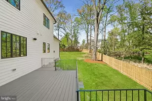 2107 Elliott Ave, McLean, VA 22101 - Photo 32