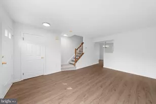 6528 Skylemar Trail, Centreville, VA 20121 - Photo 6