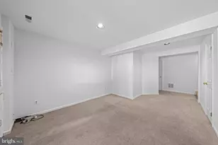 6528 Skylemar Trail, Centreville, VA 20121 - Photo 22