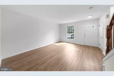 6528 Skylemar Trail, Centreville, VA 20121 - Photo 8