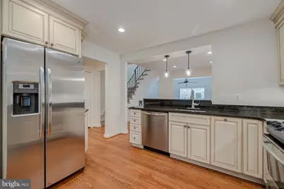11909 Saint Johnsbury Court, Reston, VA 20191 - Photo 10