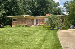 3909 Pineland St, Fairfax, VA 22031 - Photo 2
