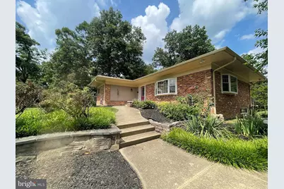 3909 Pineland Street, Fairfax, VA 22031 - Photo 4