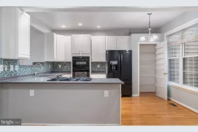 8648 Royal Worcester Lane, Fairfax, VA 22031 - Photo 10