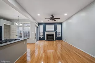 8648 Royal Worcester Ln, Fairfax, VA 22031 - Photo 20