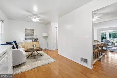 9919 Longford Court, Vienna, VA 22181 - Photo 10