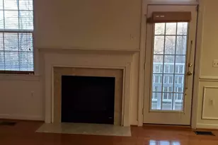 13520 Davinci Ln, Herndon, VA 20171 - Photo 16