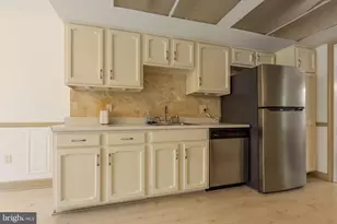 8809 Surveyors Pl, Springfield, VA 22152 - Photo 10