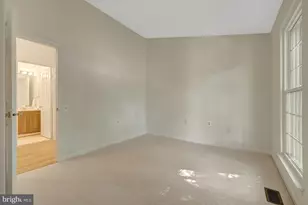 1340 Cassia St, Herndon, VA 20170 - Photo 36