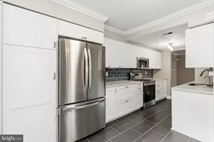 6410 Blarney Stone Ct, Springfield, VA 22152 - Photo 6