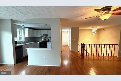 3012 Summershade Court, Herndon, VA 20171 - Photo 6