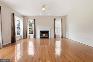 7608 Mcweadon Ln, Springfield, VA 22150 - Photo 18