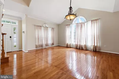7608 McWeadon Lane, Springfield, VA 22150 - Photo 4