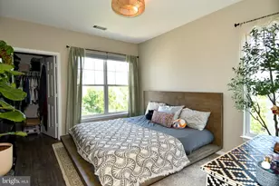 5121 Travis Edward Way, Centreville, VA 20120 - Photo 14