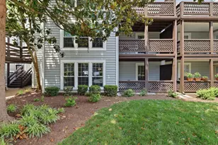 10010 Oakton Terrace Rd, Oakton, VA 22124 - Photo 1