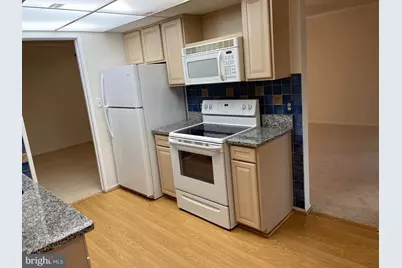 565 Florida Avenue #203, Herndon, VA 20170 - Photo 6
