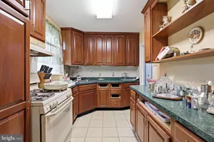 3002 Greenway Blvd, Falls Church, VA 22042 - Photo 10